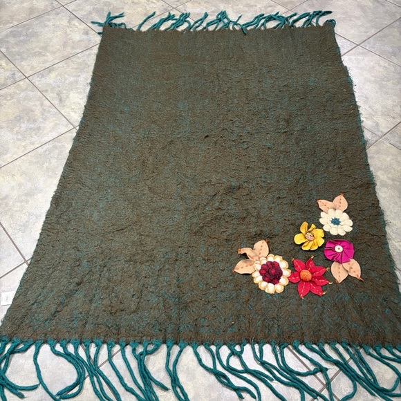Pier 1 Other - Pier 1 Woolish Floral Knit 48x64 Throw Blanket Teal Brown Needle Felted Flowers